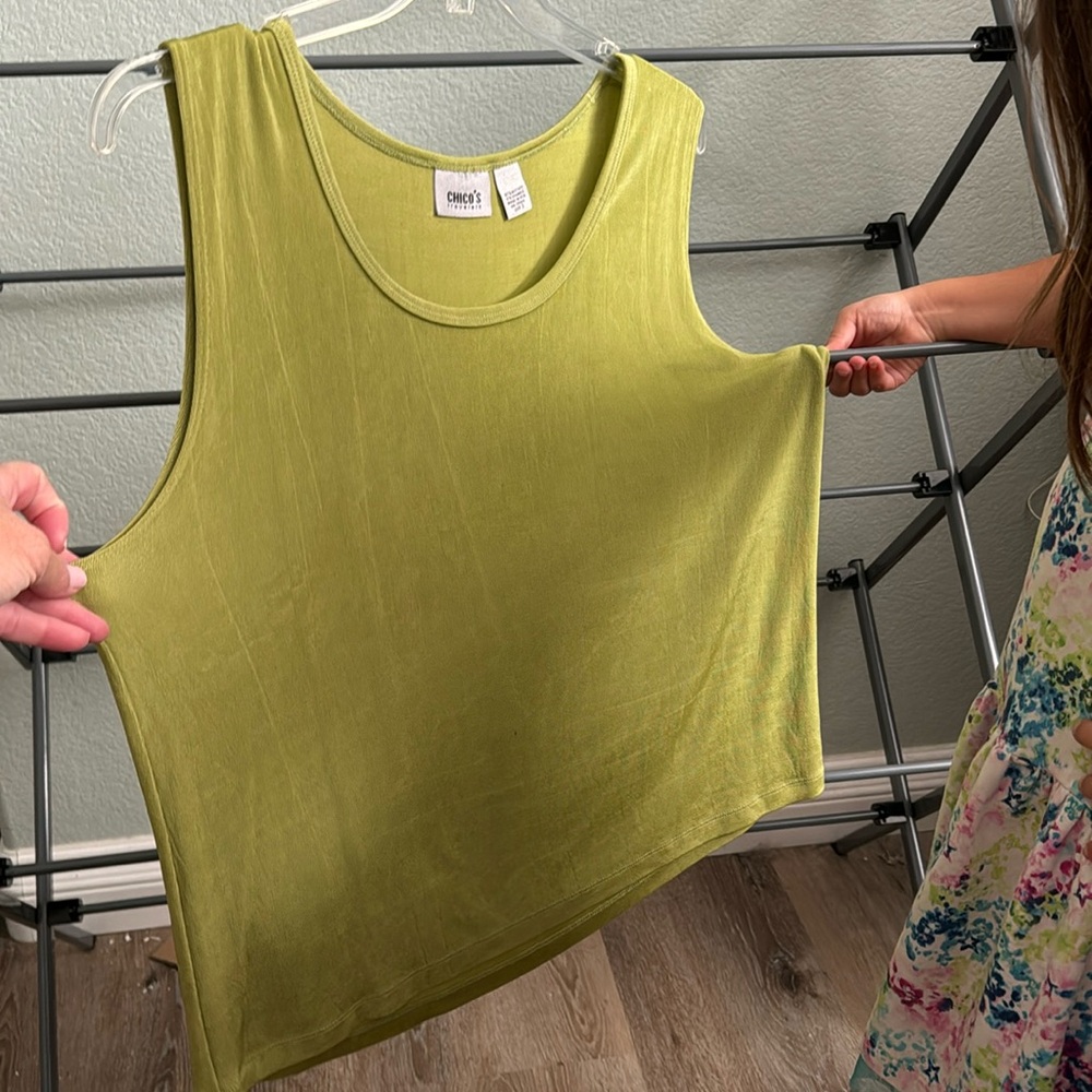 Chico’s Travelers Tank Chicos size 3 is a 16/18W